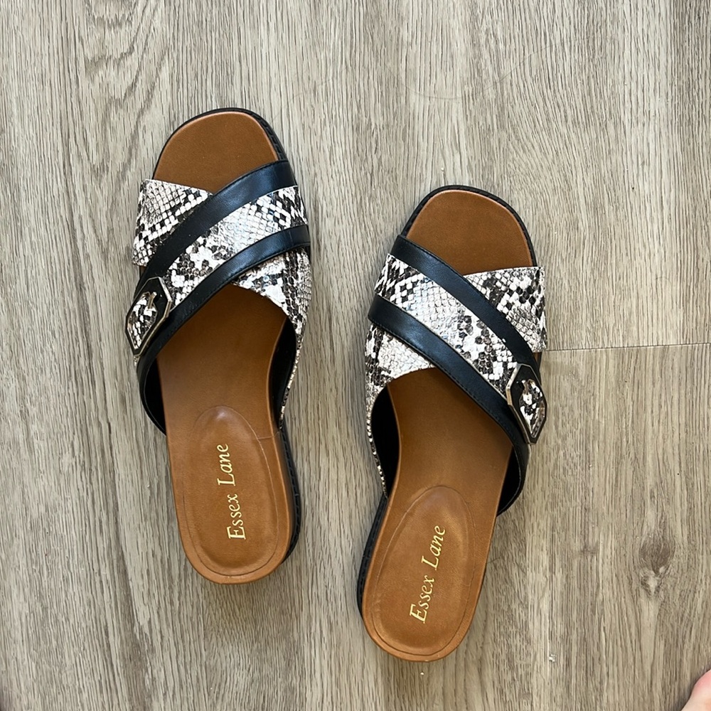Essex Lane black and brown snake skin sandals size 7 1/2